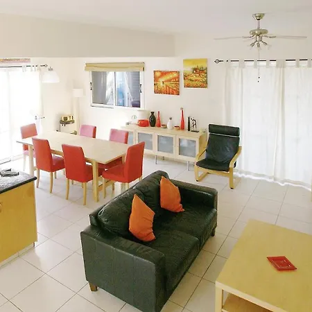 Prpar18 Villa *